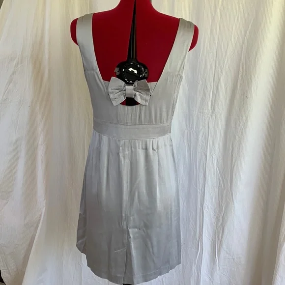 REVIEW dove grey bow cocktail dress - Picture 1 of 14